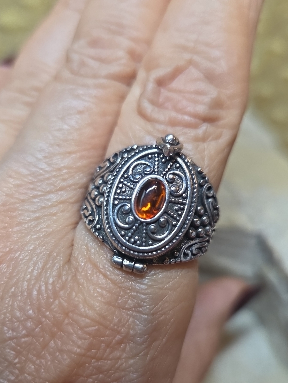 Silver Tone Adjustable Poison Ring Garnet Orange Glass Locket